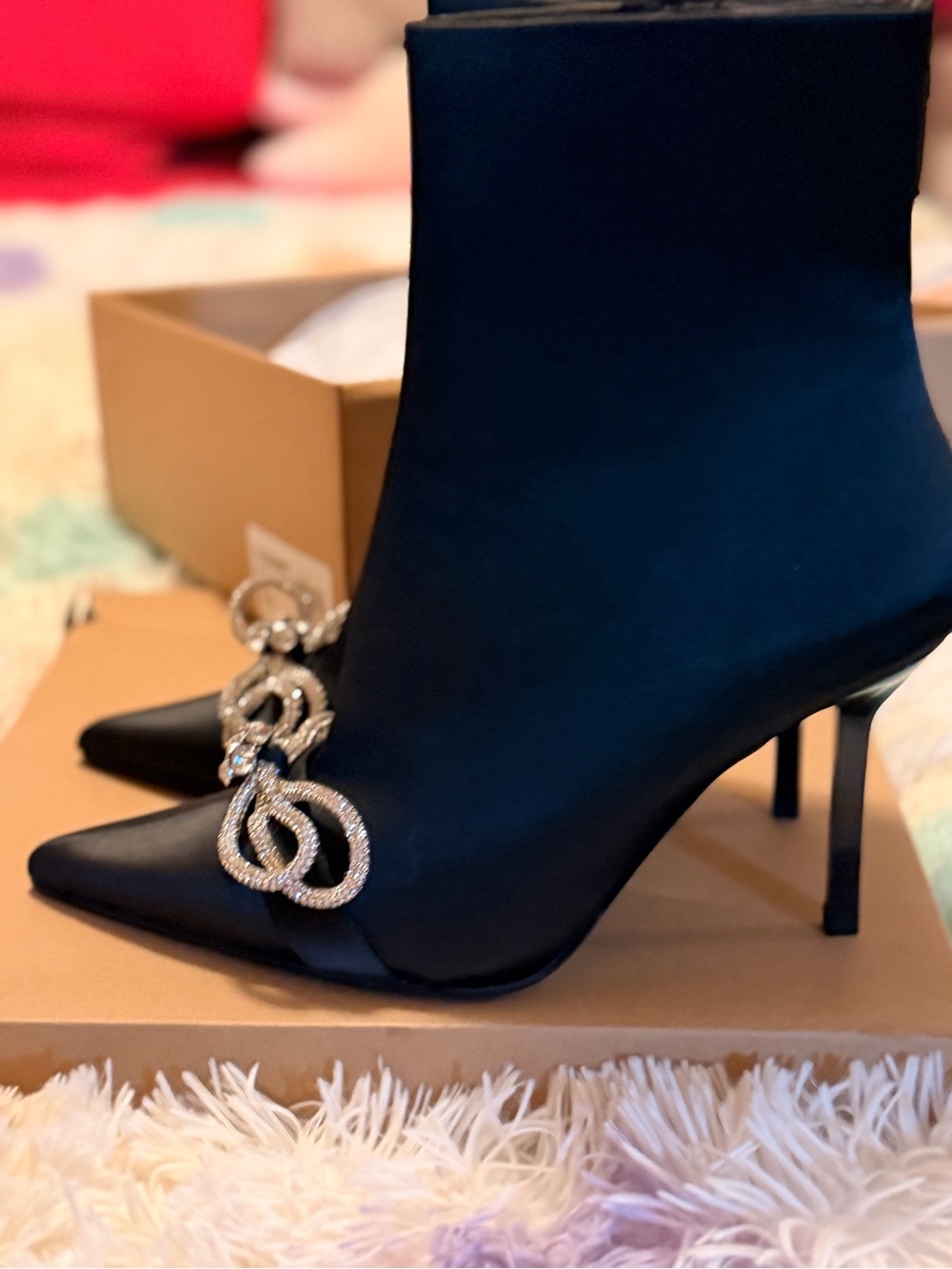 Steve Madden Black Pointed Stiletto Ankle Boots with Crystal Link Accent